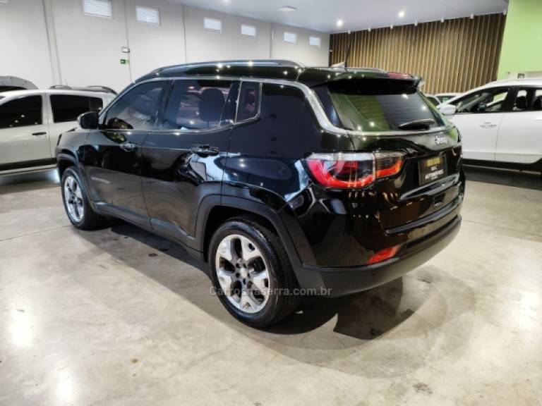 JEEP - COMPASS - 2016/2017 - Preta - R$ 87.900,00