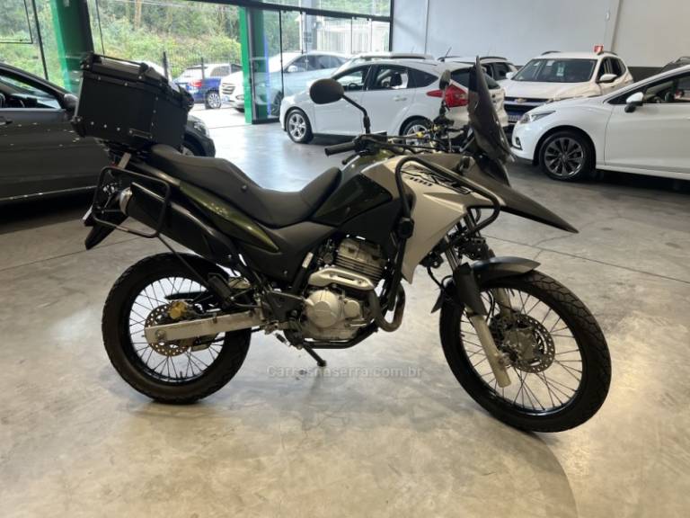 HONDA - XRE 300 - 2018/2018 - Verde - R$ 24.900,00