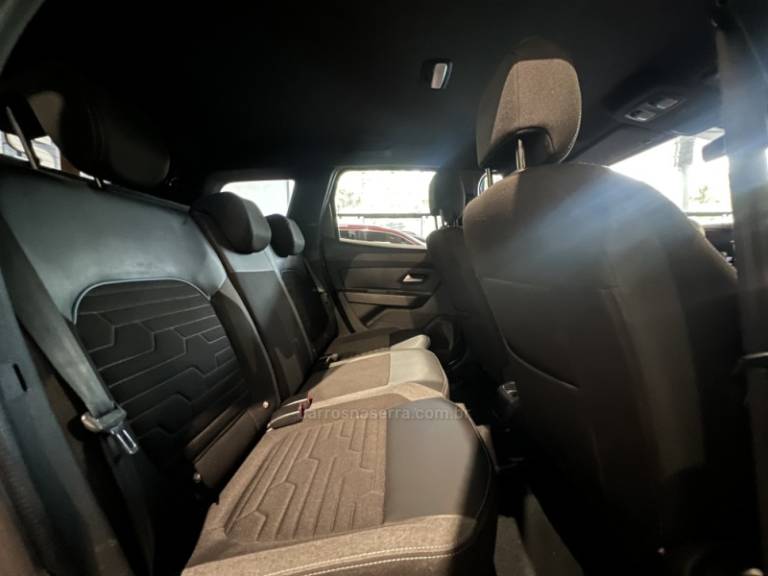 RENAULT - DUSTER - 2020/2021 - Marrom - R$ 91.900,00