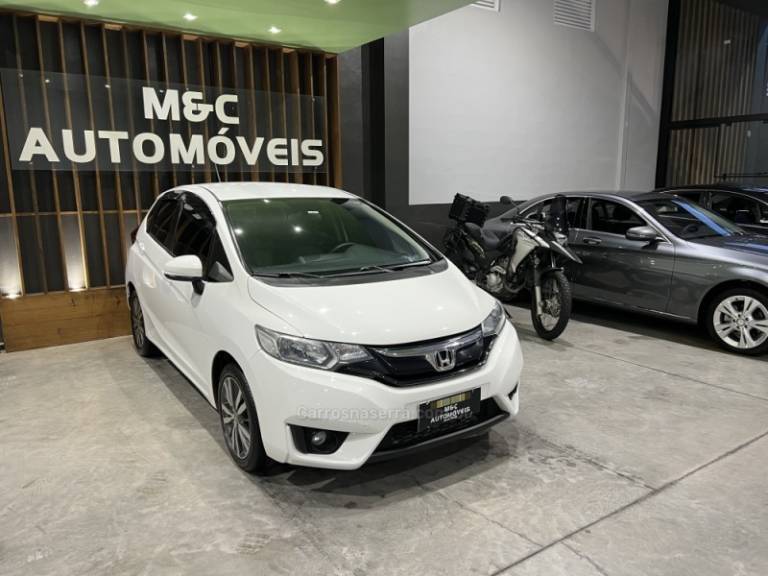 HONDA - FIT - 2014/2015 - Branca - R$ 64.900,00