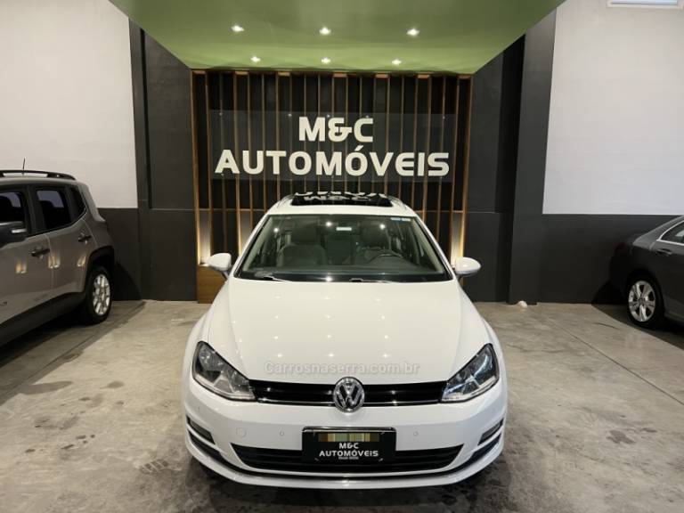 VOLKSWAGEN - GOLF - 2015/2016 - Branca - R$ 87.900,00