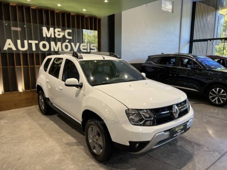 RENAULT - DUSTER - 2018/2019 - Branca - R$ 69.900,00
