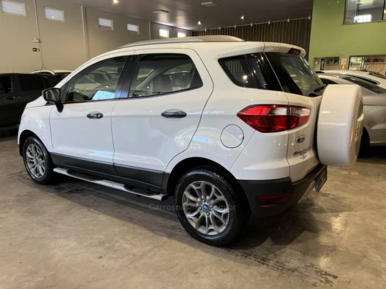 FORD - ECOSPORT - 2013/2013 - Branca - R$ 53.900,00