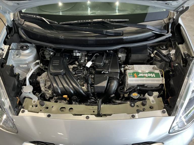 NISSAN - MARCH - 2019/2020 - Prata - R$ 58.900,00