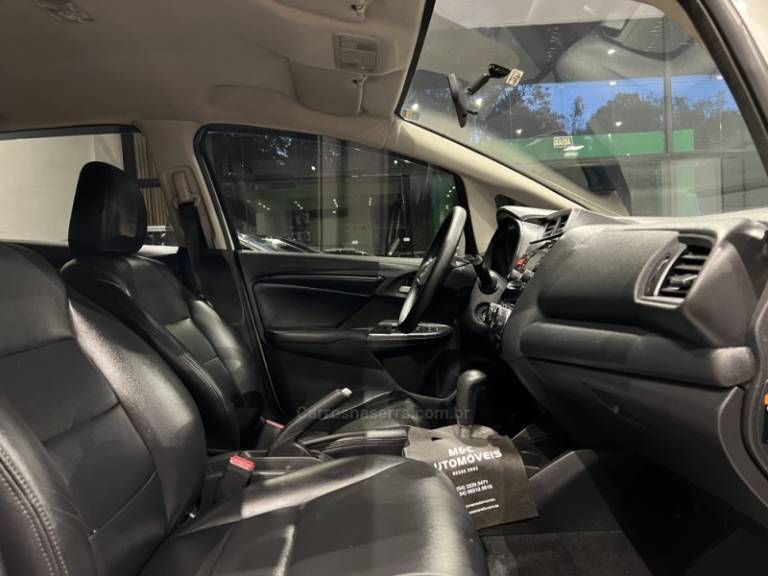 HONDA - FIT - 2014/2015 - Branca - R$ 64.900,00