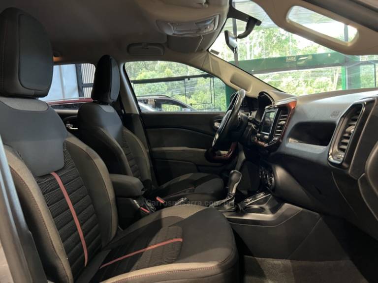 FIAT - TORO - 2019/2020 - Prata - R$ 89.900,00