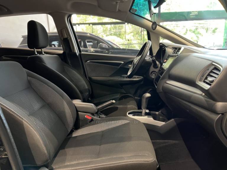 HONDA - WRV - 2019/2020 - Preta - R$ 87.900,00