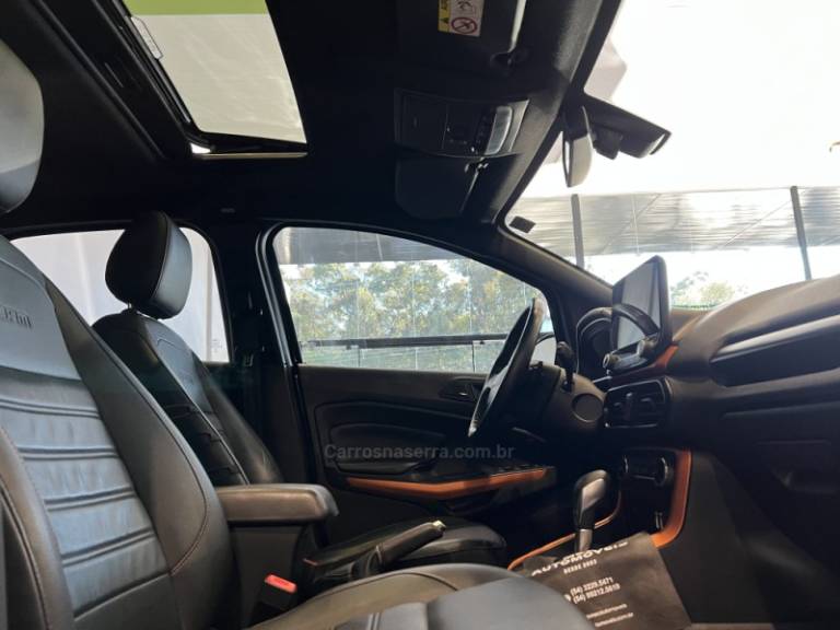 FORD - ECOSPORT - 2019/2020 - Preta - R$ 81.900,00