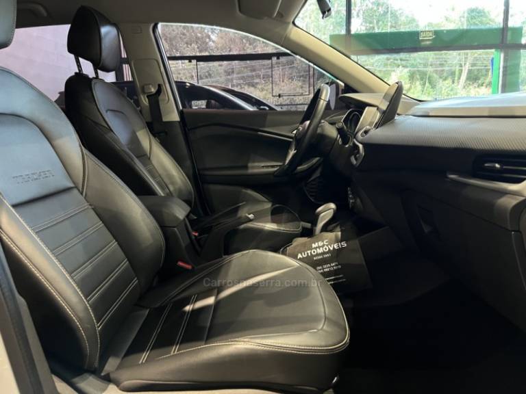 CHEVROLET - TRACKER - 2022/2023 - Branca - R$ 103.900,00