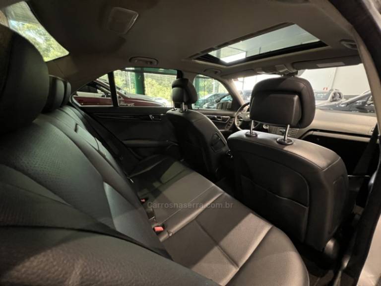 MERCEDES-BENZ - C 180 K - 2010/2010 - Prata - R$ 54.900,00