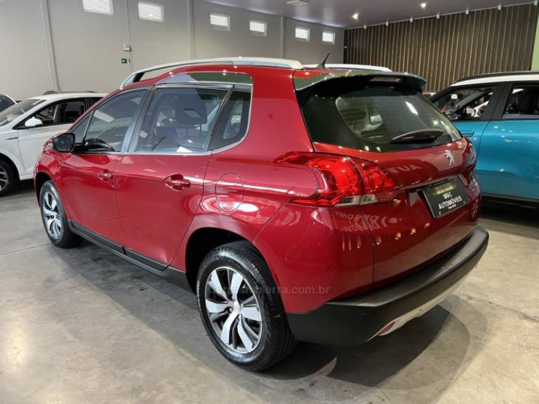 PEUGEOT - 2008 - 2018/2018 - Vermelha - R$ 65.900,00