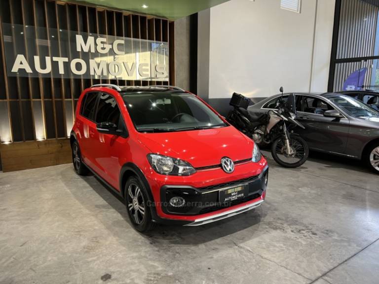VOLKSWAGEN - UP - 2019/2020 - Vermelha - R$ 65.900,00