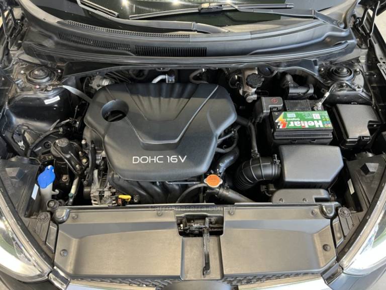 HYUNDAI - VELOSTER - 2011/2012 - Preta - R$ 59.900,00