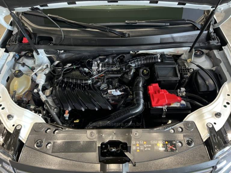 RENAULT - DUSTER - 2021/2022 - Branca - R$ 79.900,00