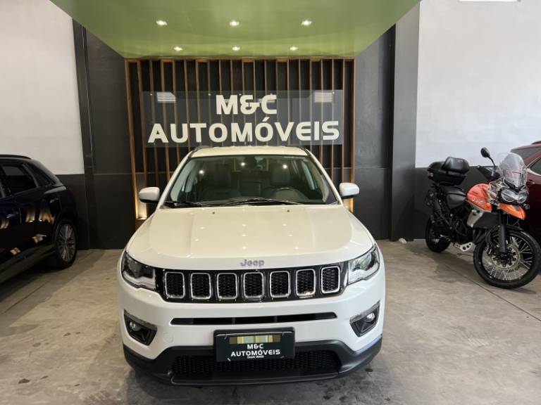 JEEP - COMPASS - 2017/2018 - Branca - R$ 89.900,00
