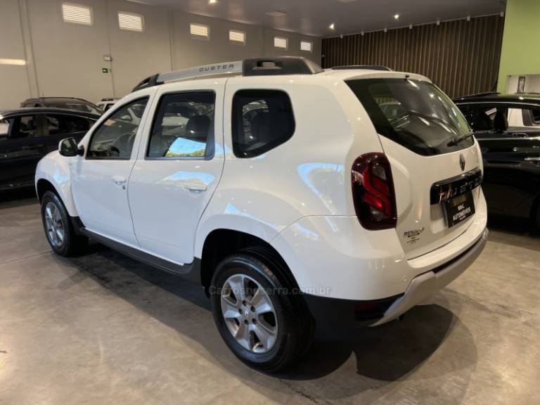 RENAULT - DUSTER - 2018/2019 - Branca - R$ 69.900,00