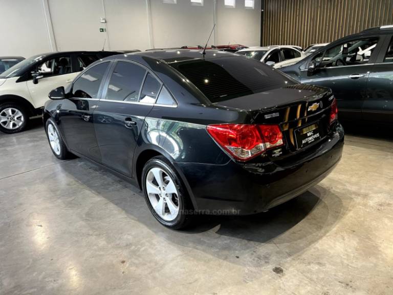 CHEVROLET - CRUZE - 2014/2014 - Preta - R$ 57.900,00