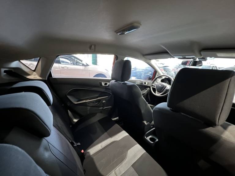 FORD - FIESTA - 2019/2019 - Vermelha - R$ 59.900,00