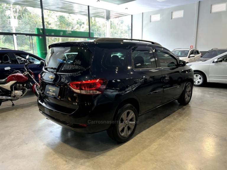 CHEVROLET - SPIN - 2023/2023 - Azul - R$ 79.900,00