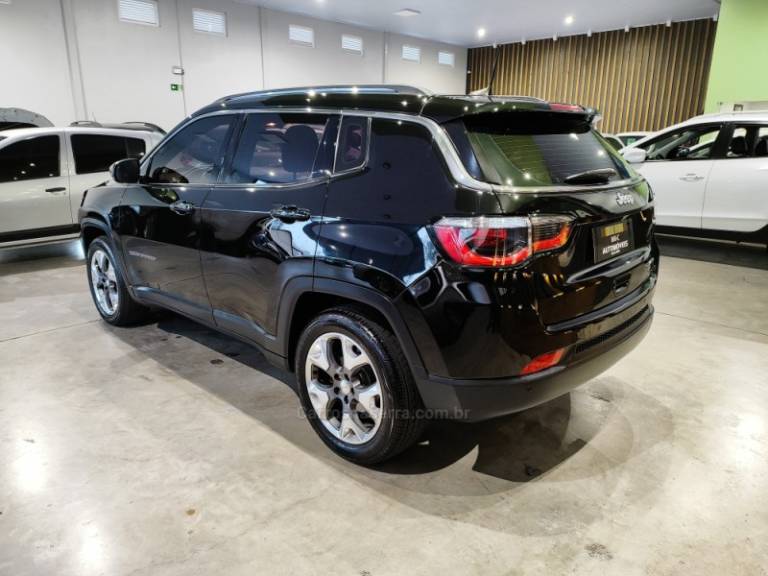 JEEP - COMPASS - 2016/2017 - Preta - R$ 92.900,00