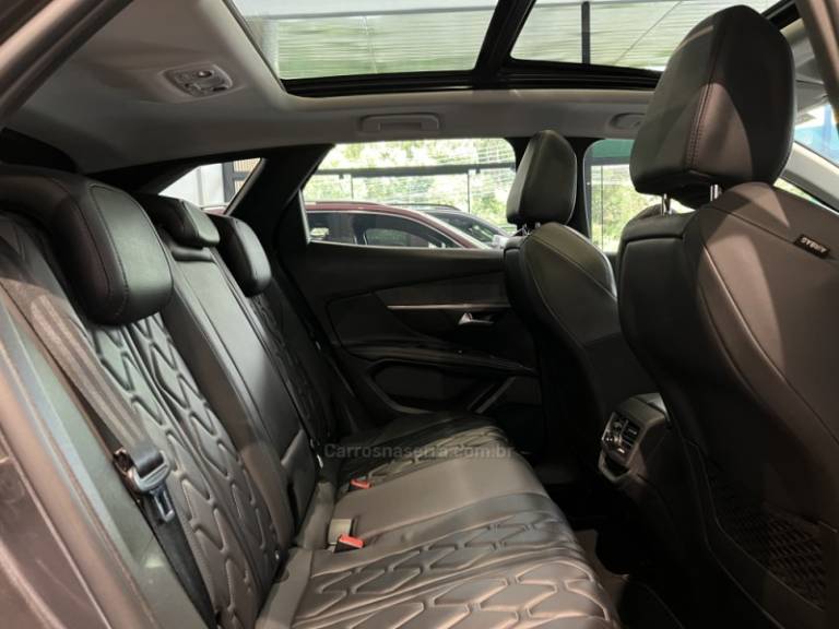 PEUGEOT - 3008 - 2022/2023 - Cinza - R$ 149.900,00