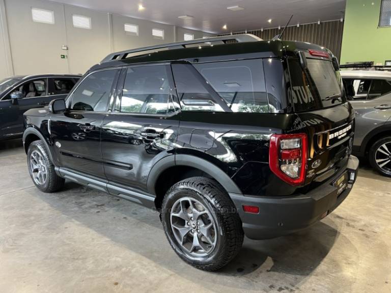 FORD - BRONCO - 2021/2021 - Preta - R$ 152.900,00