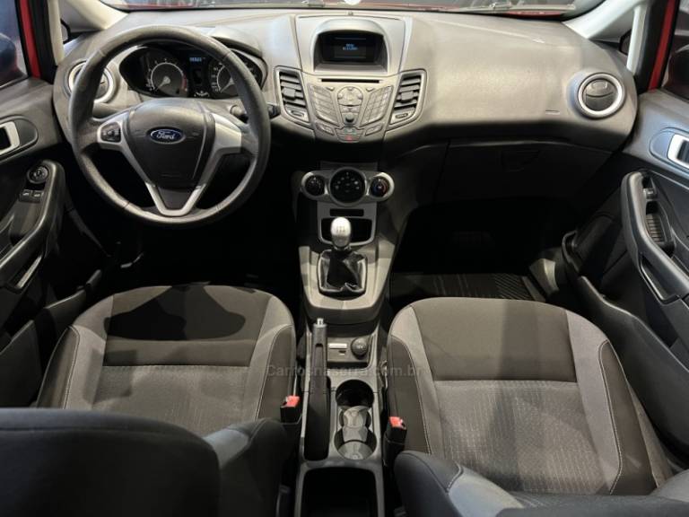 FORD - FIESTA - 2019/2019 - Vermelha - R$ 59.900,00