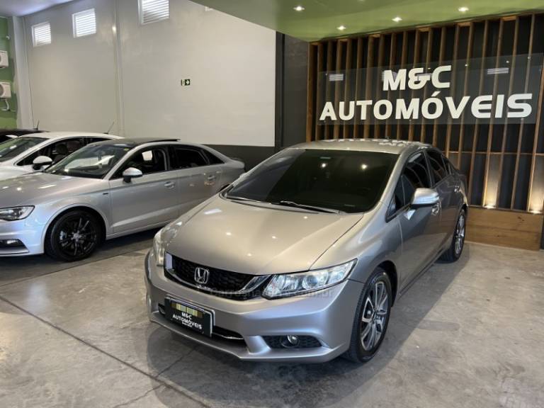 HONDA - CIVIC - 2014/2015 - Cinza - R$ 73.900,00