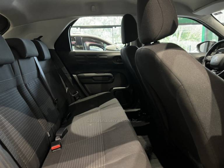 CITROËN - C4 CACTUS - 2022/2023 - Cinza - R$ 83.900,00