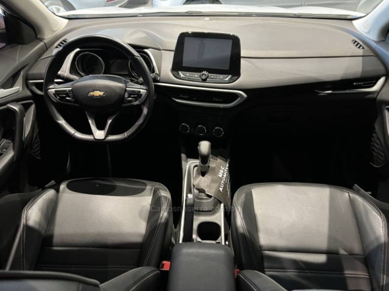 CHEVROLET - TRACKER - 2022/2023 - Branca - R$ 103.900,00