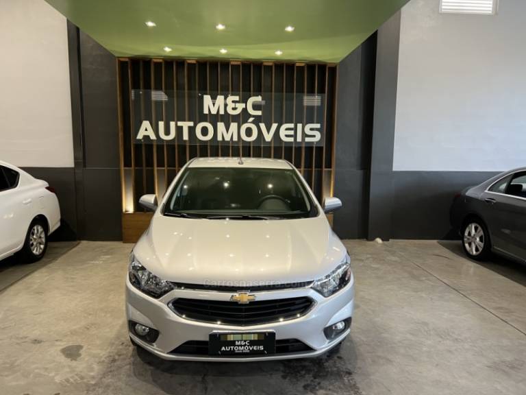 CHEVROLET - PRISMA - 2019/2019 - Prata - R$ 65.900,00