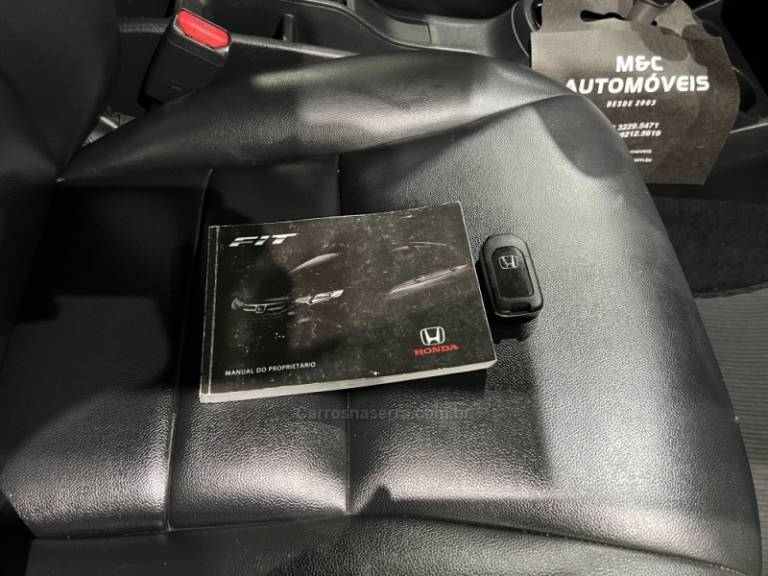 HONDA - FIT - 2014/2015 - Branca - R$ 64.900,00
