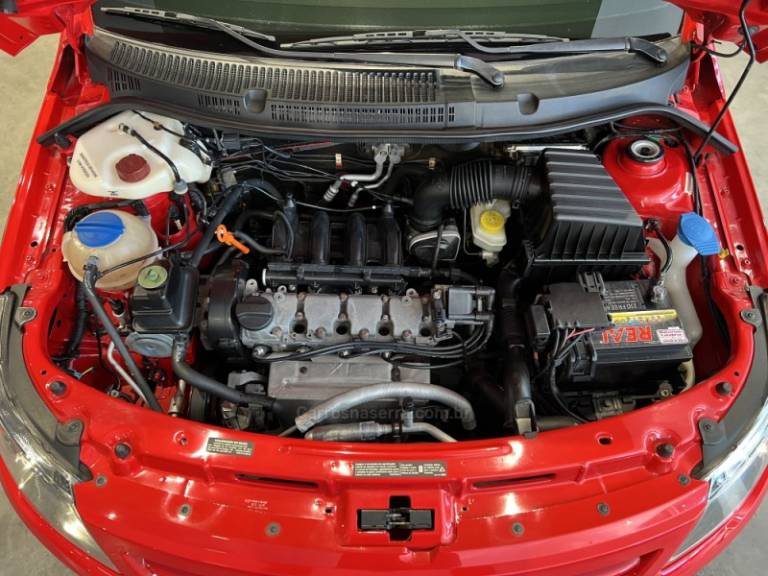 VOLKSWAGEN - SAVEIRO - 2012/2013 - Vermelha - R$ 48.900,00