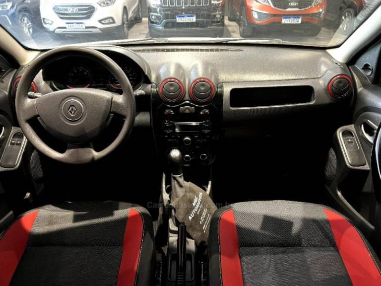 RENAULT - SANDERO - 2012/2012 - Branca - R$ 37.900,00