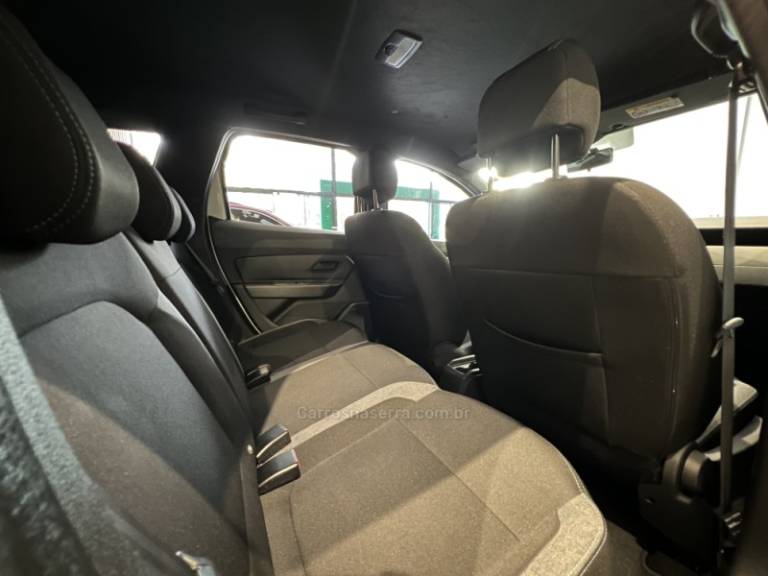 RENAULT - DUSTER - 2021/2022 - Branca - R$ 79.900,00