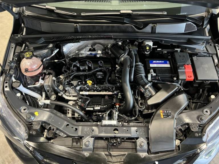 CHEVROLET - ONIX - 2023/2024 - Cinza - R$ 92.900,00