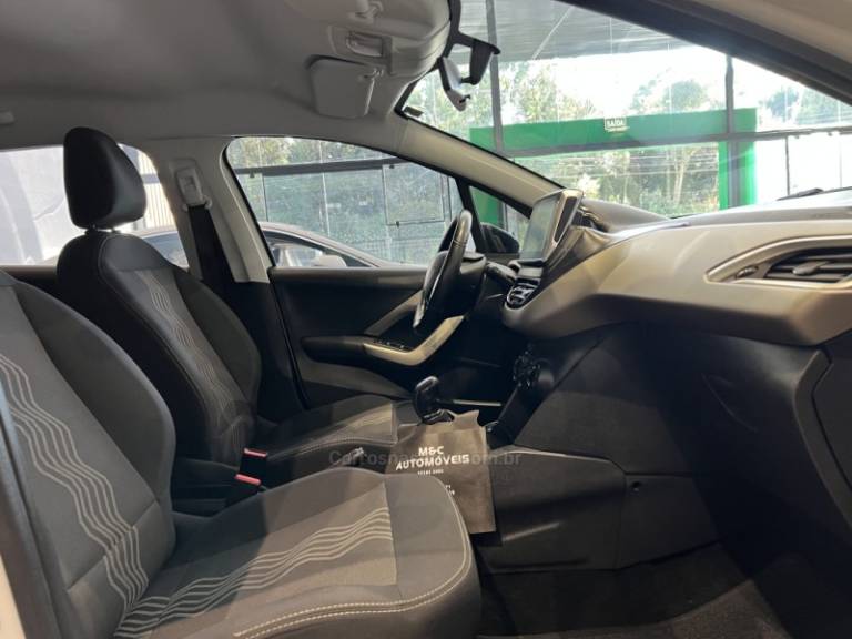 PEUGEOT - 2008 - 2018/2019 - Branca - R$ 59.900,00