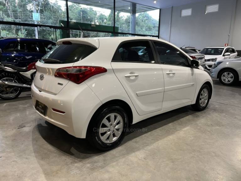 HYUNDAI - HB20 - 2014/2014 - Branca - R$ 41.900,00