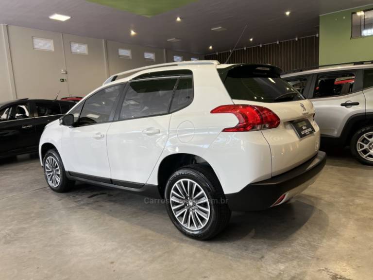 PEUGEOT - 2008 - 2018/2019 - Branca - R$ 59.900,00