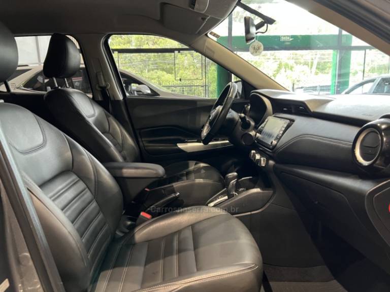NISSAN - KICKS - 2022/2022 - Cinza - R$ 95.900,00