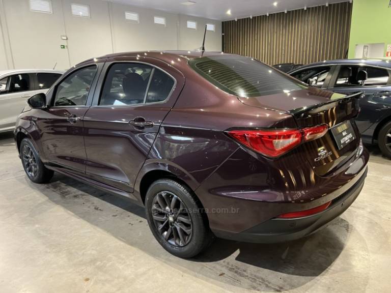 FIAT - CRONOS - 2022/2022 - Vermelha - R$ 70.900,00