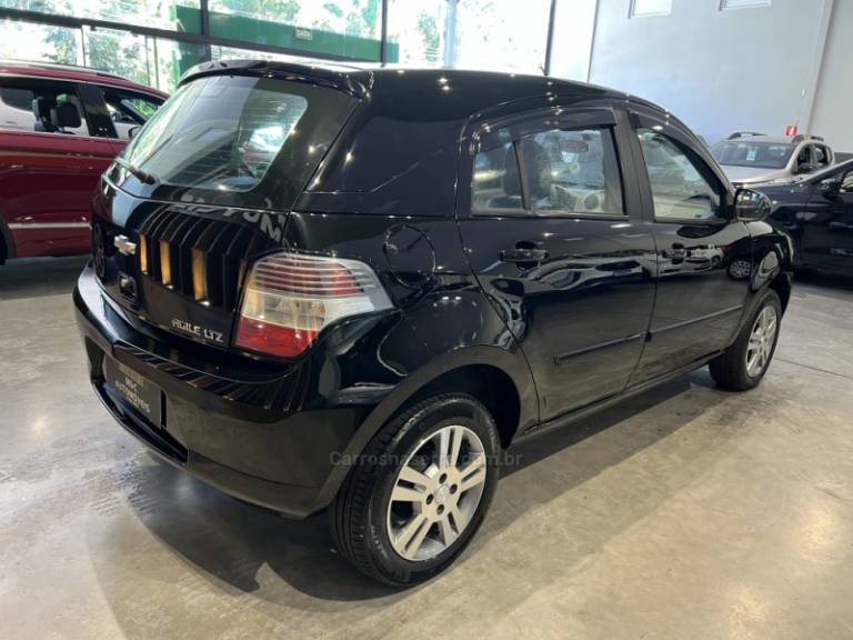 CHEVROLET - AGILE - 2013/2013 - Preta - R$ 36.900,00