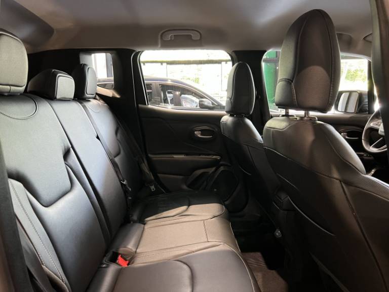 JEEP - RENEGADE - 2023/2024 - Cinza - R$ 114.900,00