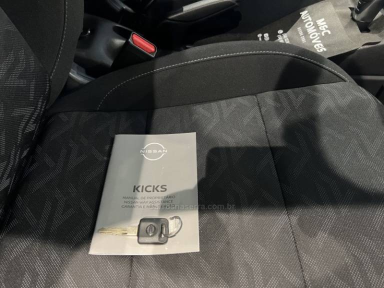 NISSAN - KICKS - 2024/2024 - Prata - R$ 105.900,00